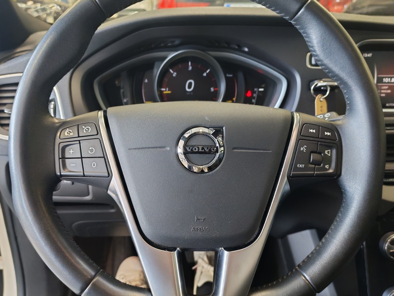 Volvo V40 vaihtoauto