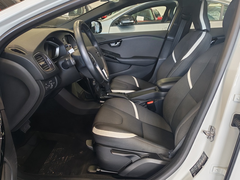 Volvo V40 vaihtoauto