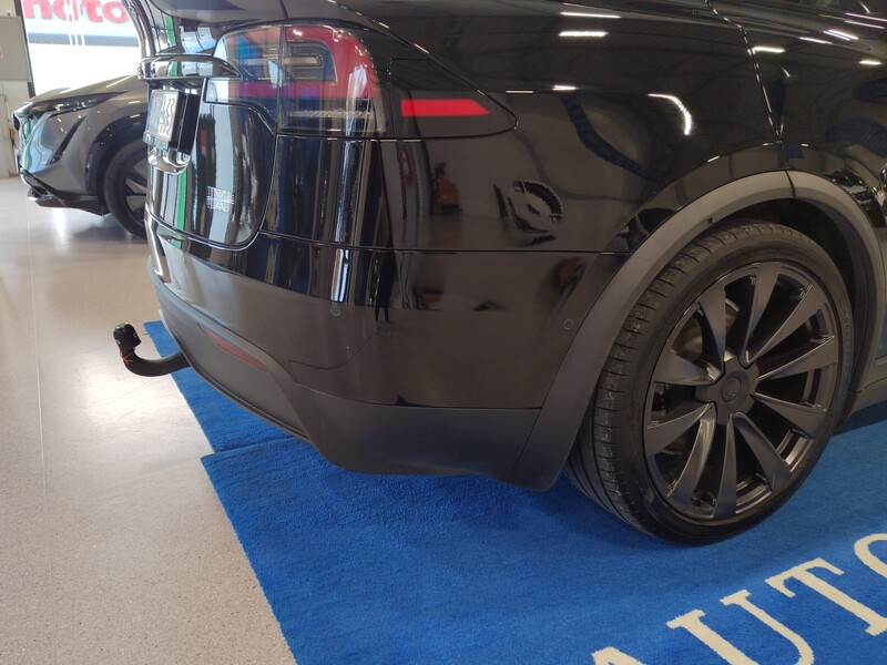 Tesla Model X vaihtoauto