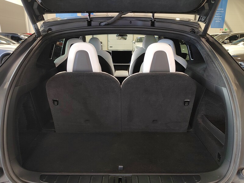 Tesla Model X vaihtoauto