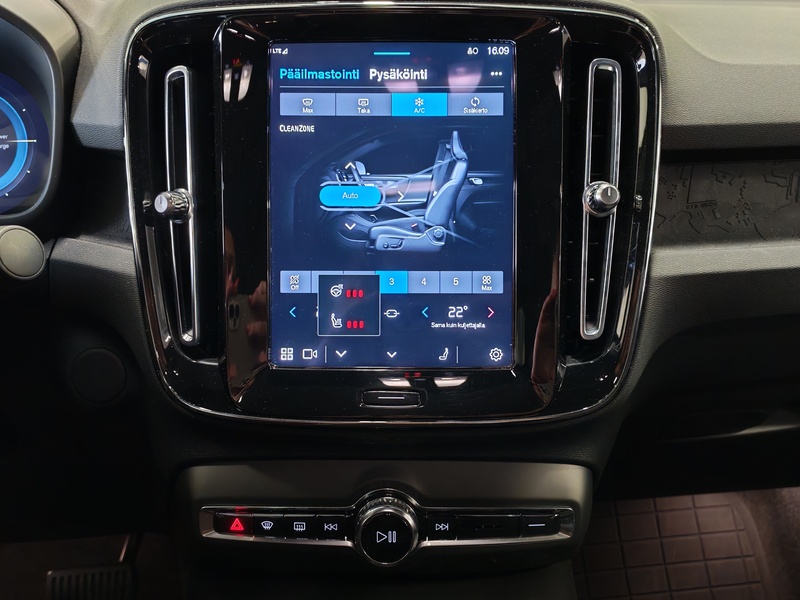 Volvo C40 vaihtoauto