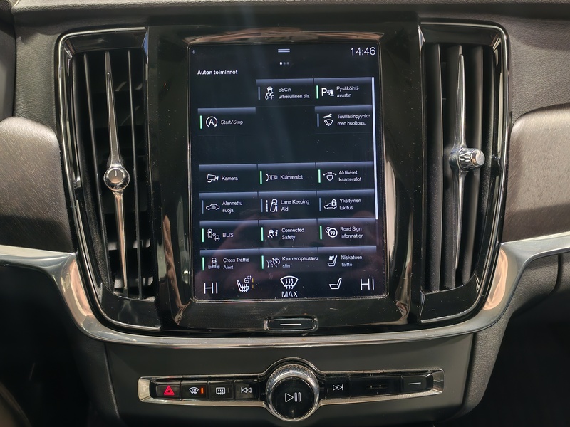 Volvo V90 Cross Country vaihtoauto