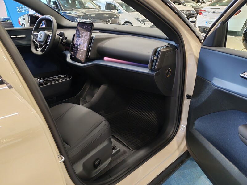 Volvo EX30 vaihtoauto