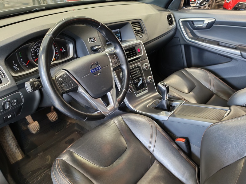 Volvo S60 Cross Country vaihtoauto