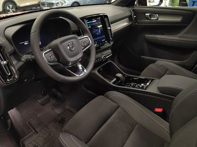 Volvo XC40 vaihtoauto