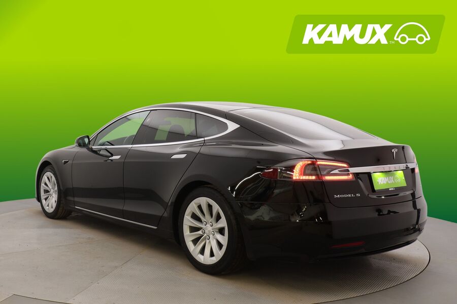 Tesla Model S vaihtoauto