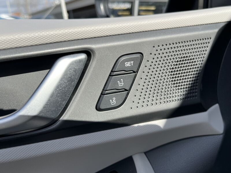 Hyundai IONIQ plug-in vaihtoauto