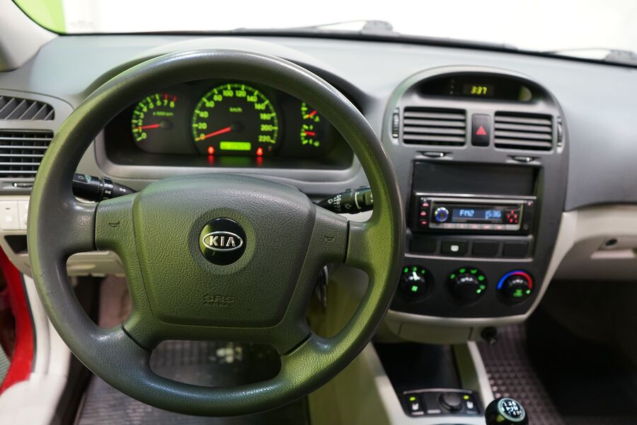 Kia Cerato vaihtoauto