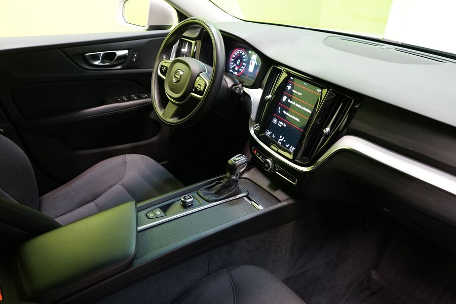 Volvo V60 Cross Country vaihtoauto