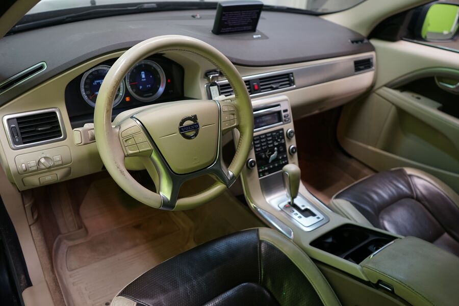 Volvo XC70 vaihtoauto