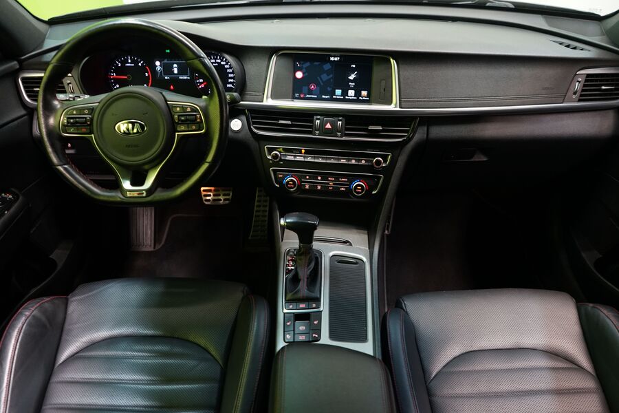 Kia Optima vaihtoauto