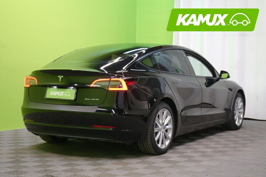 Tesla Model 3 vaihtoauto