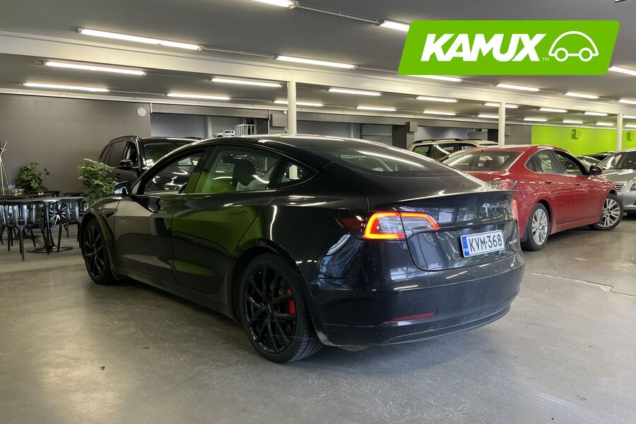 Tesla Model 3 vaihtoauto