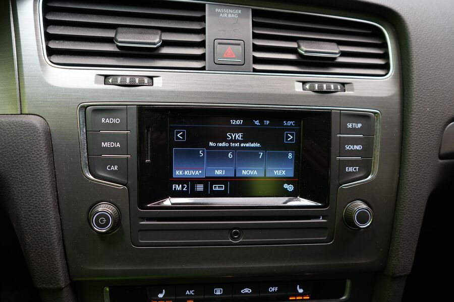 Volkswagen Golf vaihtoauto