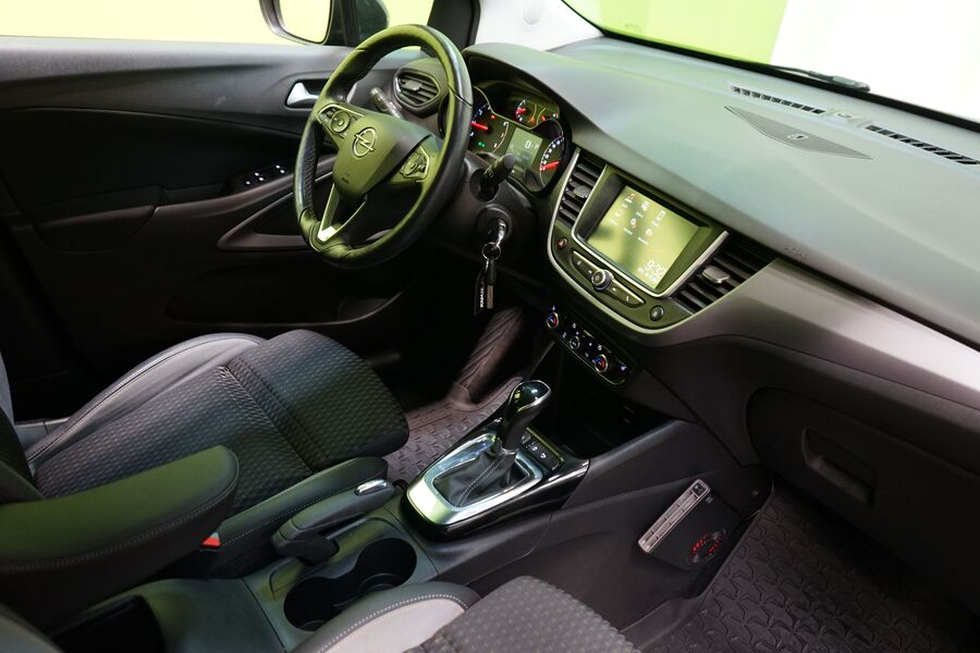Opel Crossland X vaihtoauto