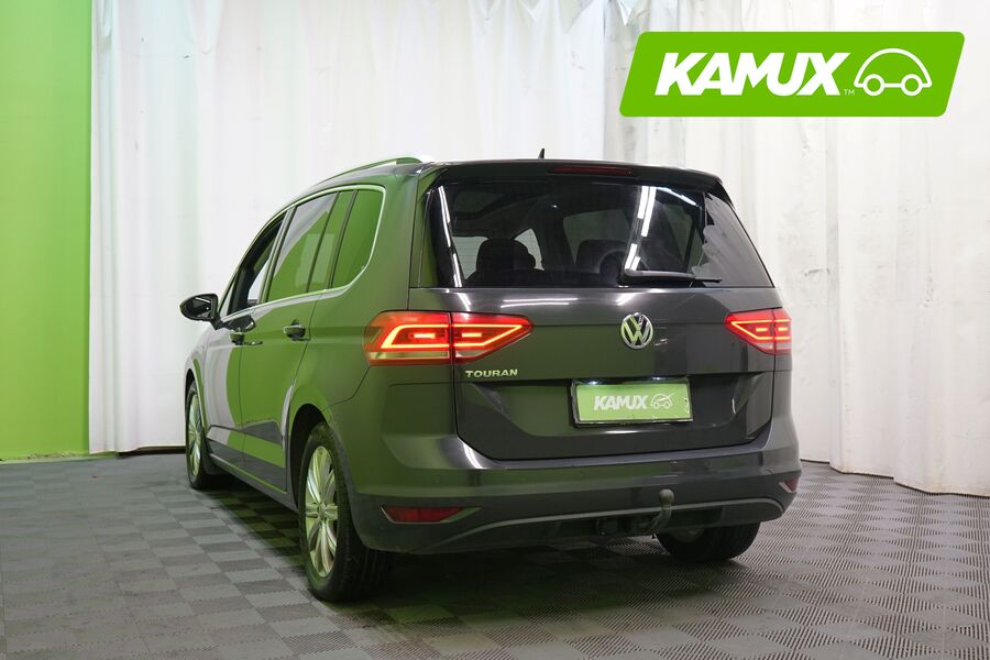 Volkswagen Touran vaihtoauto