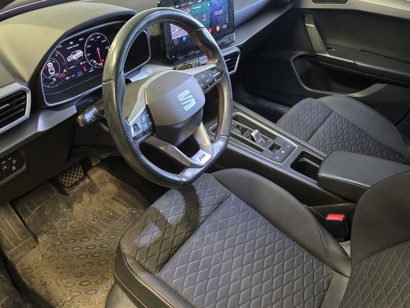 SEAT Leon Sportstourer vaihtoauto