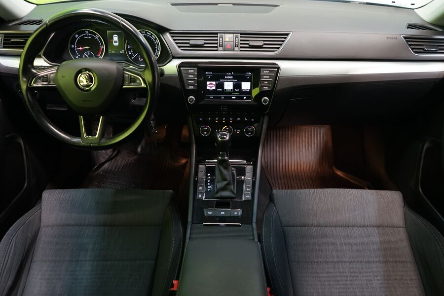 Skoda Superb vaihtoauto