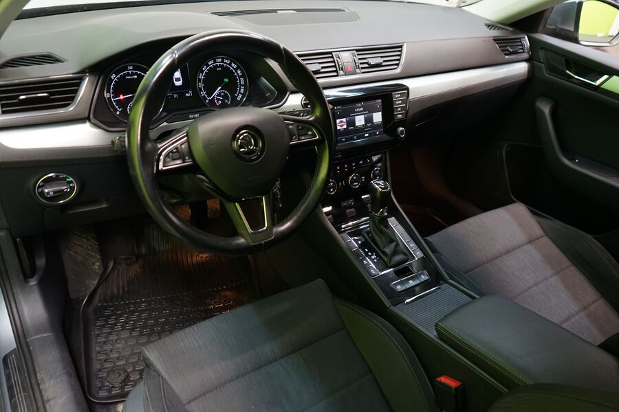 Skoda Superb vaihtoauto