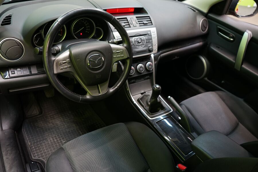 Mazda 6 vaihtoauto