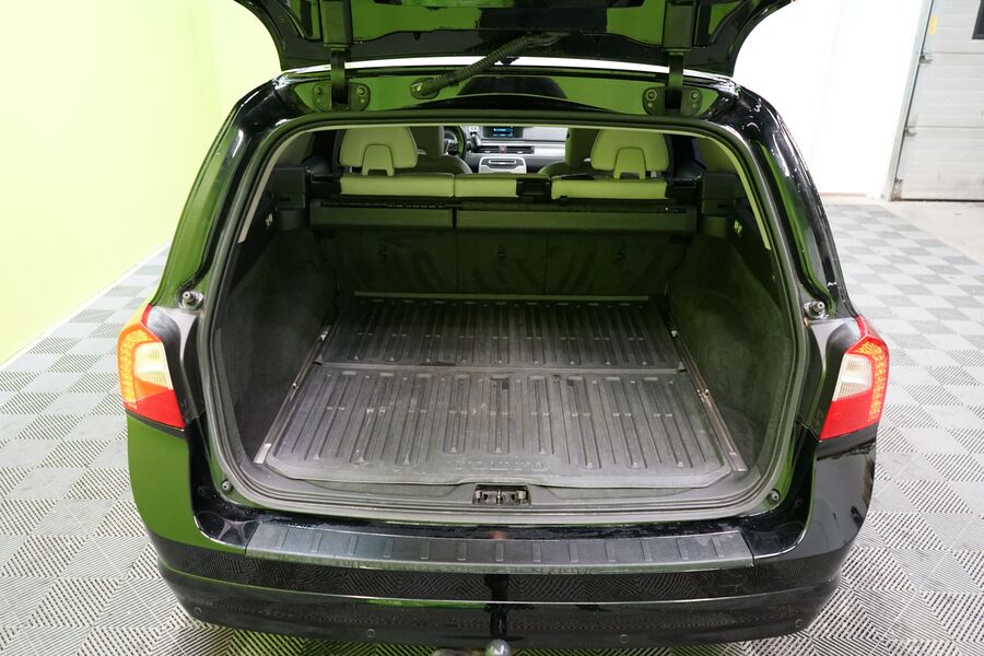 Volvo V70 vaihtoauto