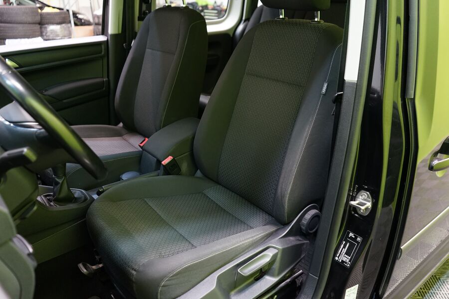 Volkswagen Caddy Maxi vaihtoauto