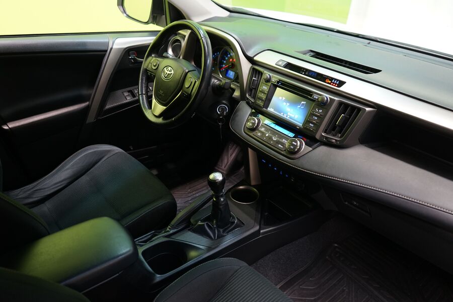 Toyota RAV4 vaihtoauto