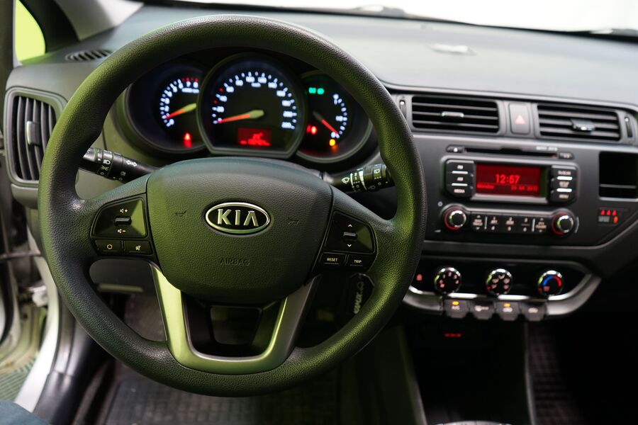 Kia Rio vaihtoauto