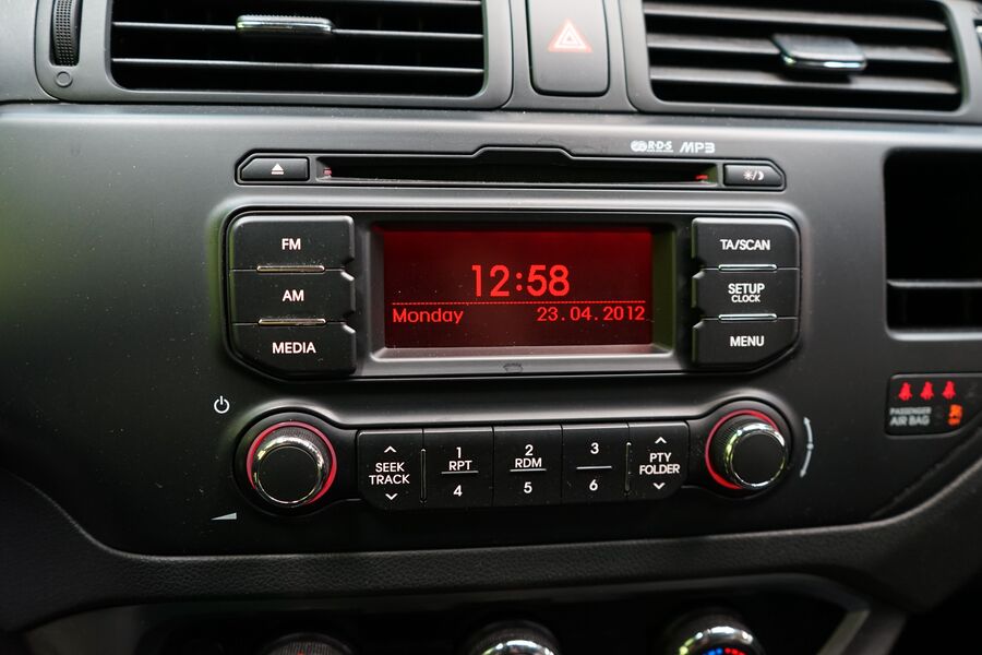Kia Rio vaihtoauto