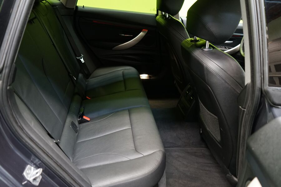 BMW 320 vaihtoauto