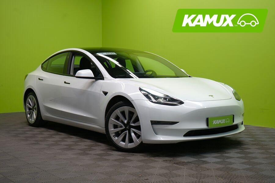 Tesla Model 3 vaihtoauto