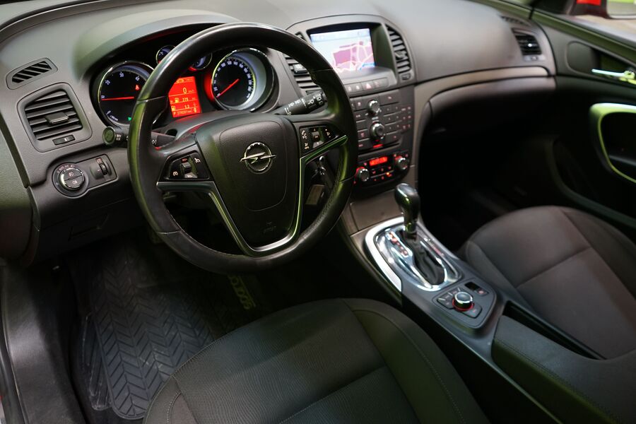 Opel Insignia vaihtoauto