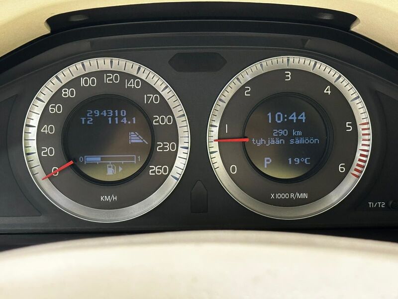 Volvo XC70 vaihtoauto