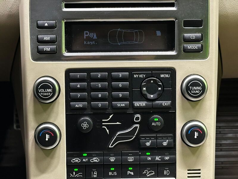 Volvo XC70 vaihtoauto