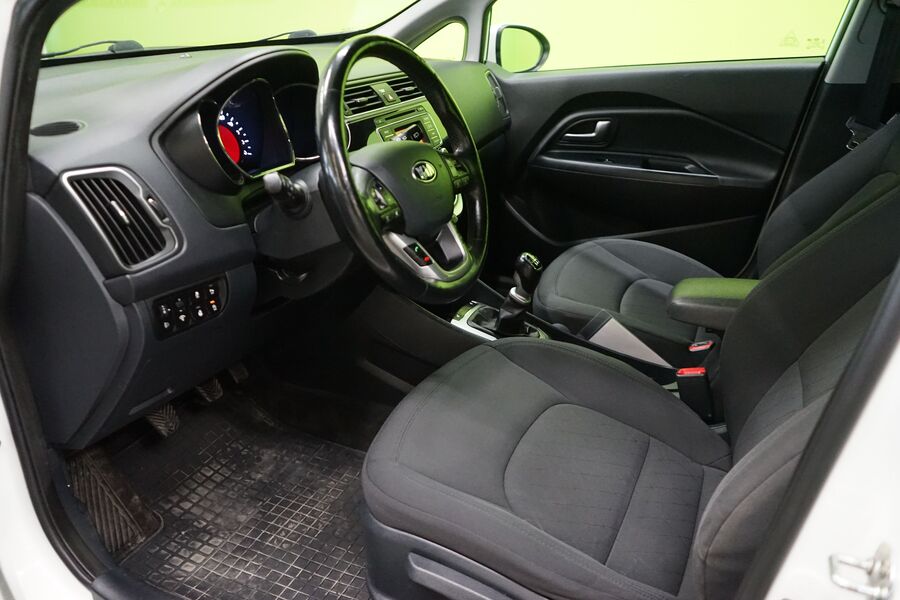 Kia Rio vaihtoauto