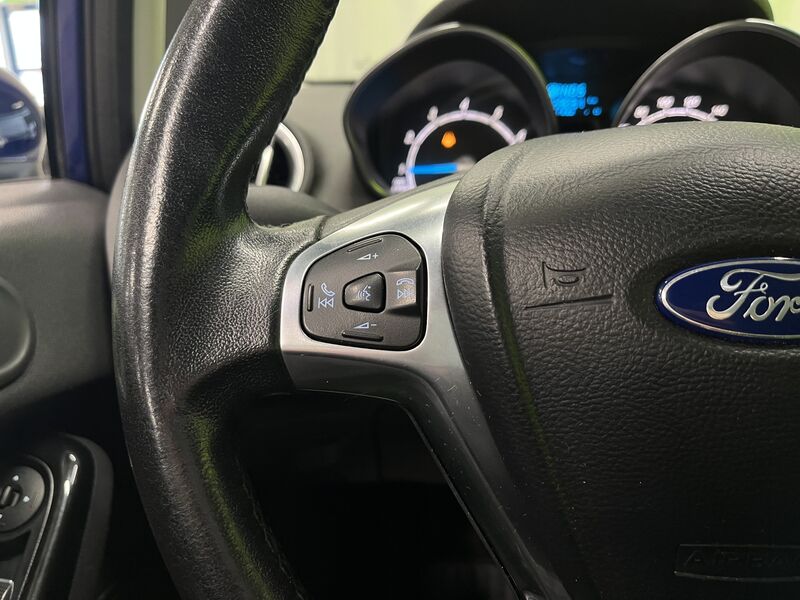 Ford Fiesta vaihtoauto