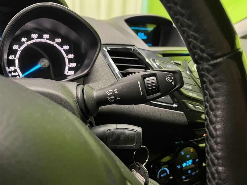 Ford Fiesta vaihtoauto