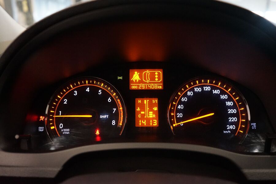 Toyota Avensis vaihtoauto