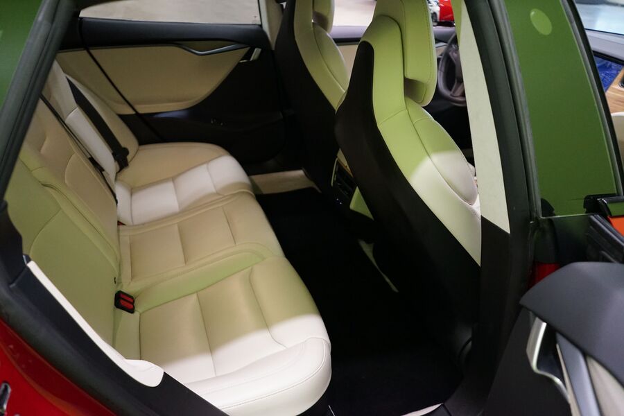 Tesla Model S vaihtoauto