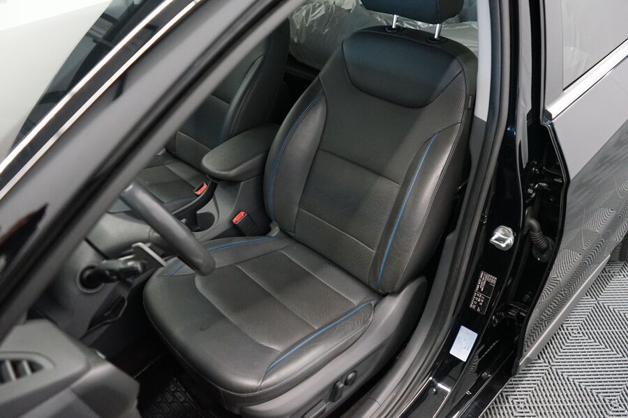 Hyundai IONIQ plug-in vaihtoauto