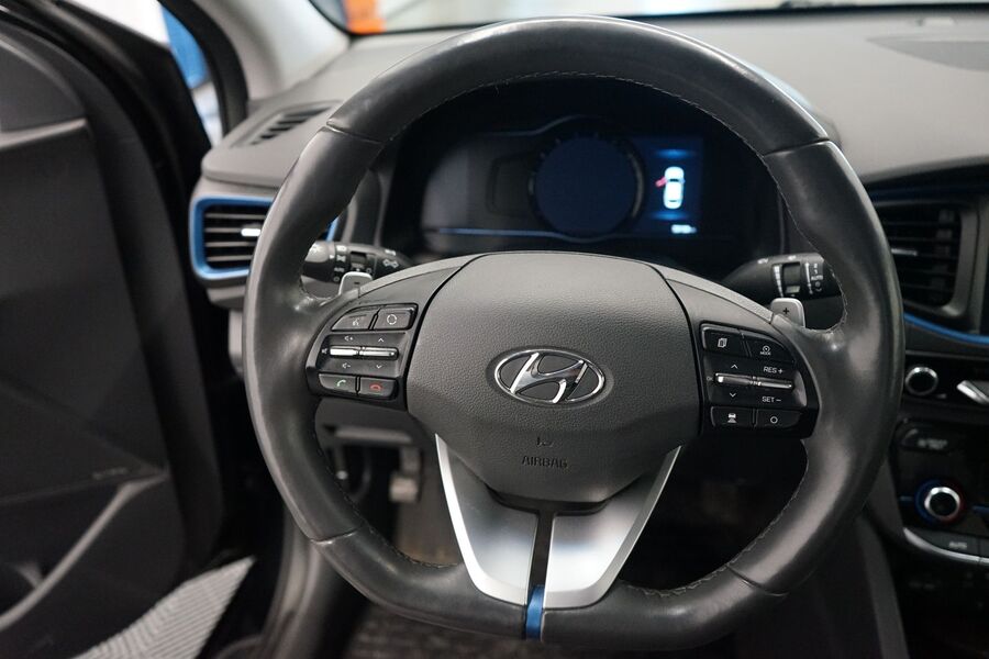 Hyundai IONIQ plug-in vaihtoauto
