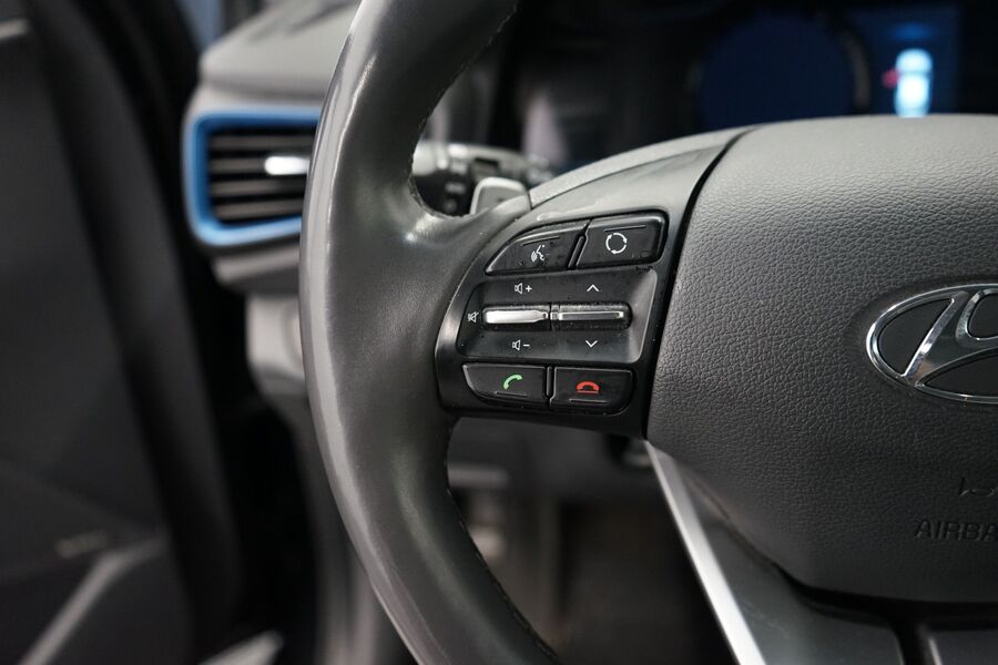 Hyundai IONIQ plug-in vaihtoauto