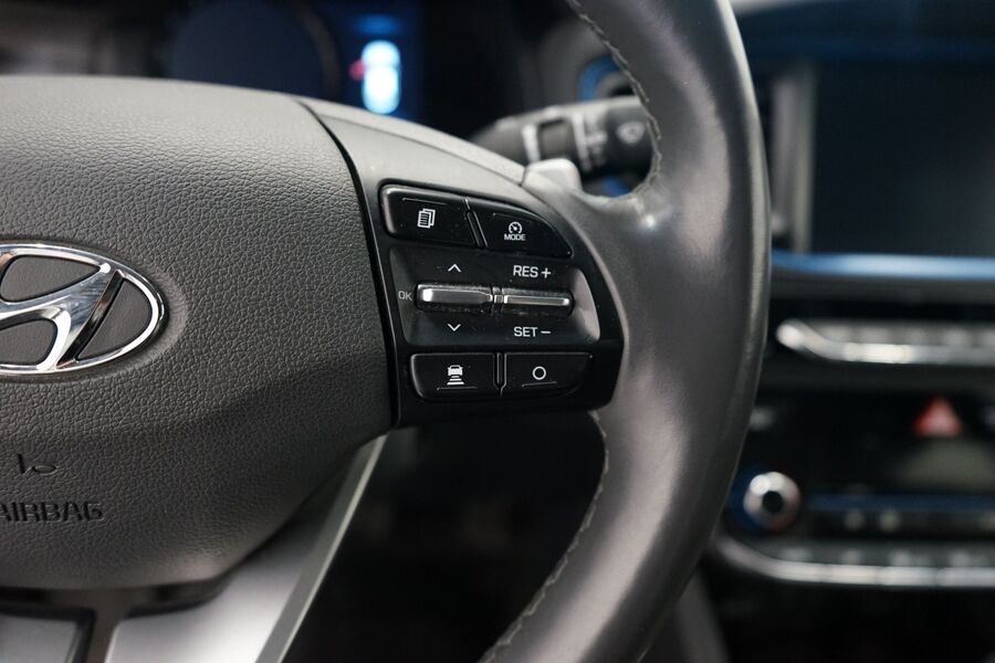 Hyundai IONIQ plug-in vaihtoauto