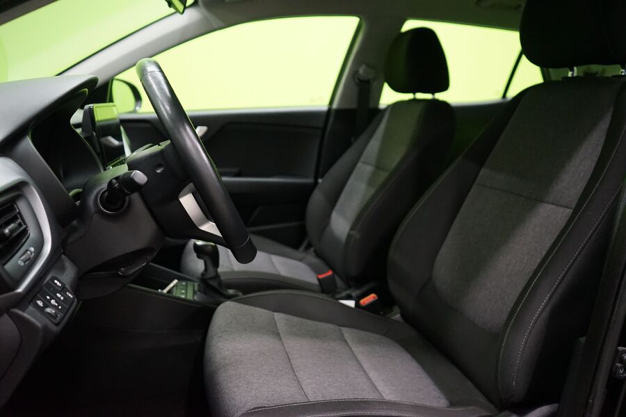 Kia Stonic vaihtoauto