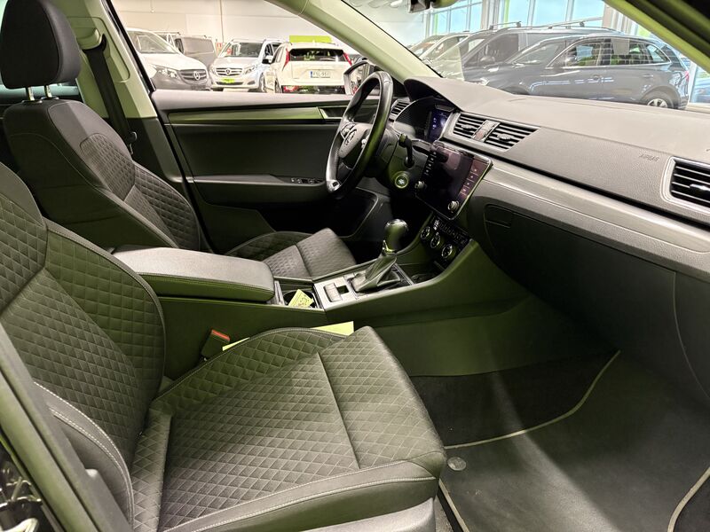 Skoda Superb vaihtoauto