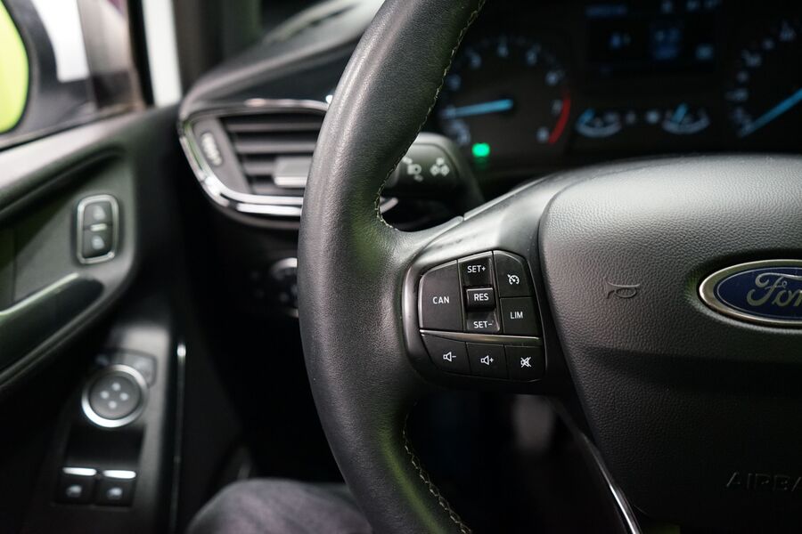 Ford Fiesta vaihtoauto