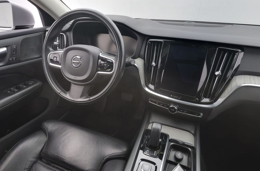 Volvo V60 Cross Country vaihtoauto