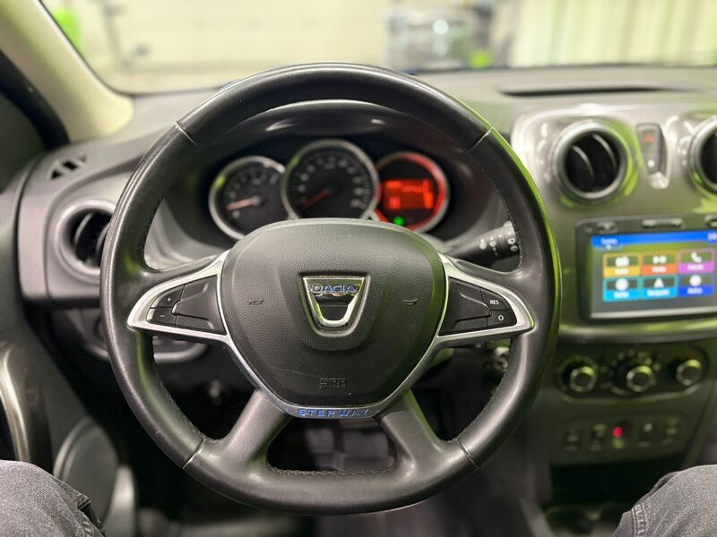 Dacia Sandero vaihtoauto