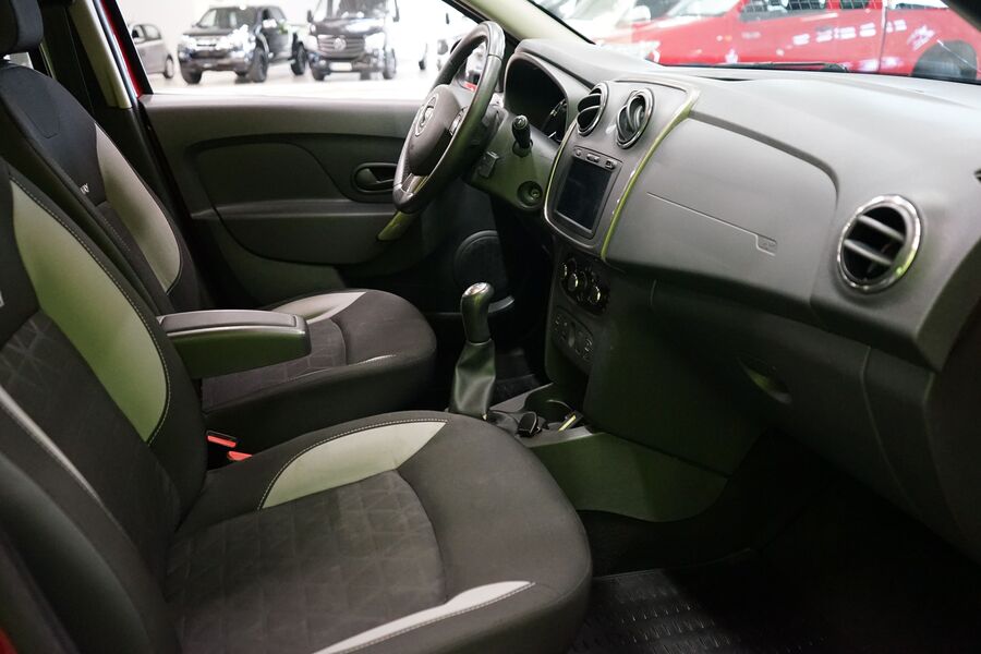 Dacia Sandero vaihtoauto