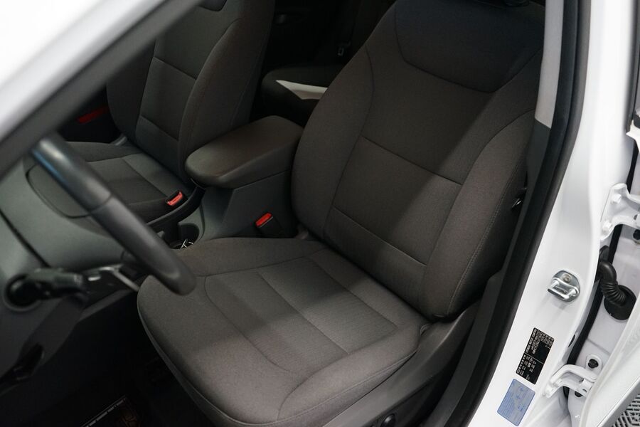 Hyundai IONIQ plug-in vaihtoauto